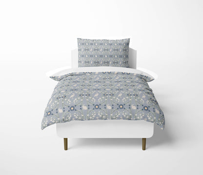 Storks & Bunnie Comforter Set