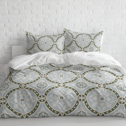 Aleah Comforter Set