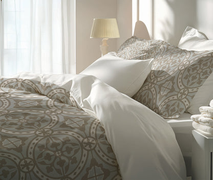 Aleah Comforter Set
