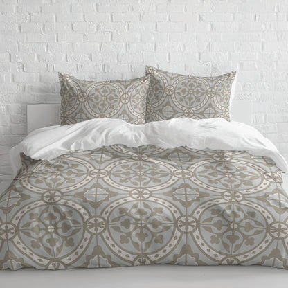 Aleah Comforter Set