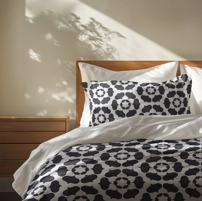 Cleo Comforter Set