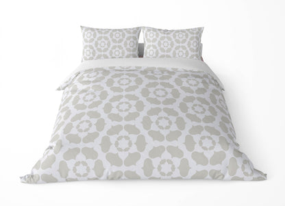 Cleo Comforter Set