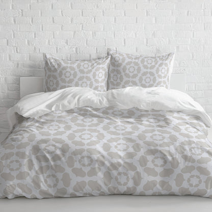 Cleo Comforter Set