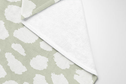 Animal Spot Velveteen Fleece Blanket