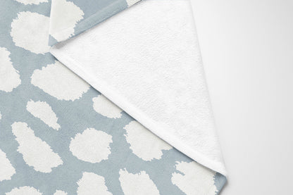 Animal Spot Velveteen Fleece Blanket