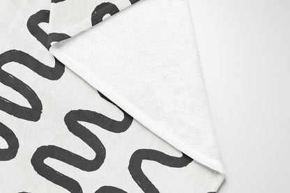 Wiggle Stripe Velveteen Fleece Blanket