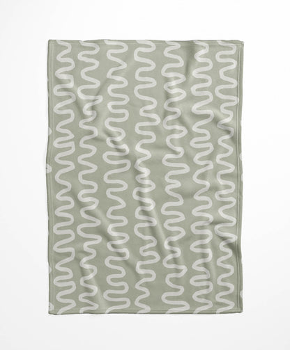 Wiggle Stripe Velveteen Fleece Blanket