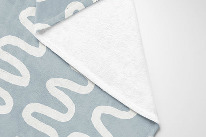 Wiggle Stripe Velveteen Fleece Blanket