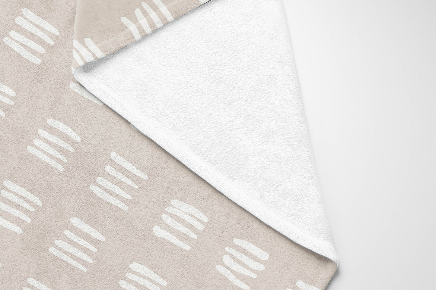 Dash Velveteen Fleece Blanket