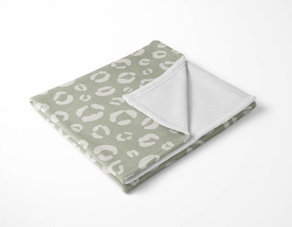 Leopard Play Velveteen Fleece Blanket