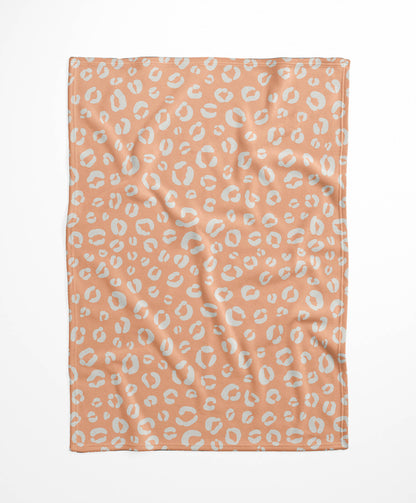 Leopard Play Velveteen Fleece Blanket