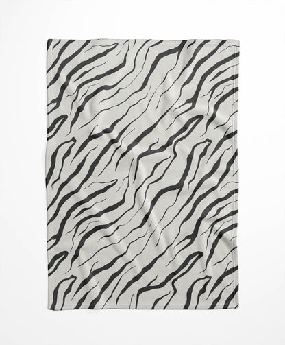 Lush Cracks Velveteen Fleece Blanket