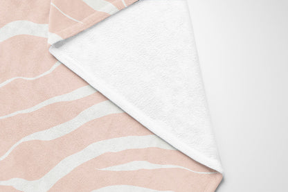 Lush Cracks Velveteen Fleece Blanket