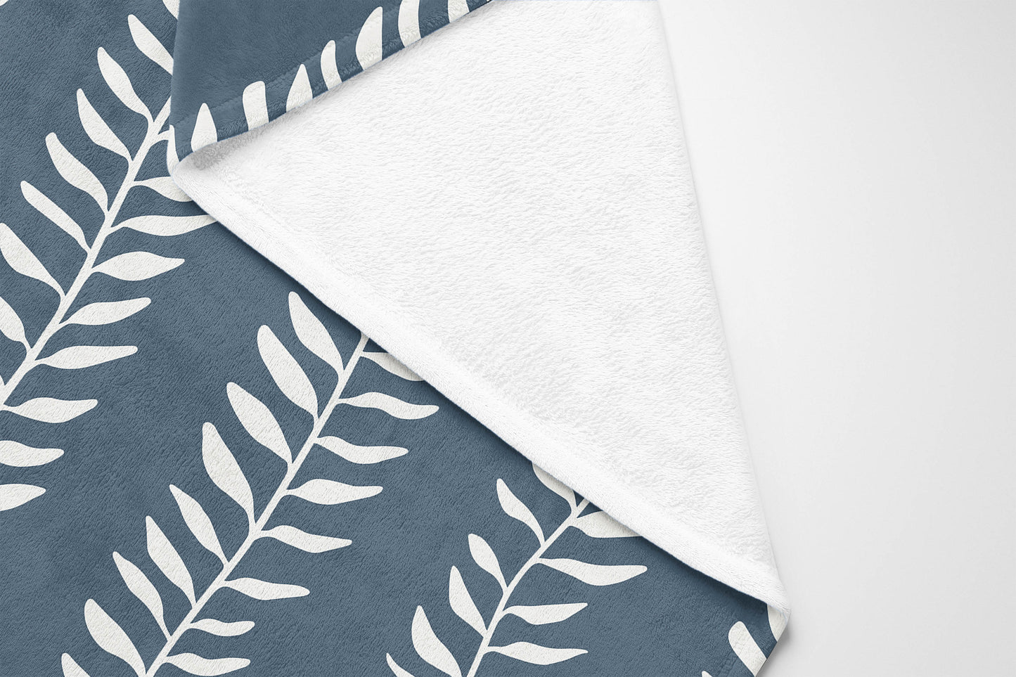 Mystic Ivy Velveteen Fleece Blanket